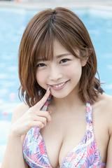 紗倉まな