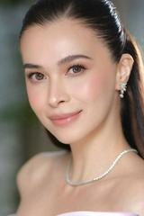 Sunshine Cruz